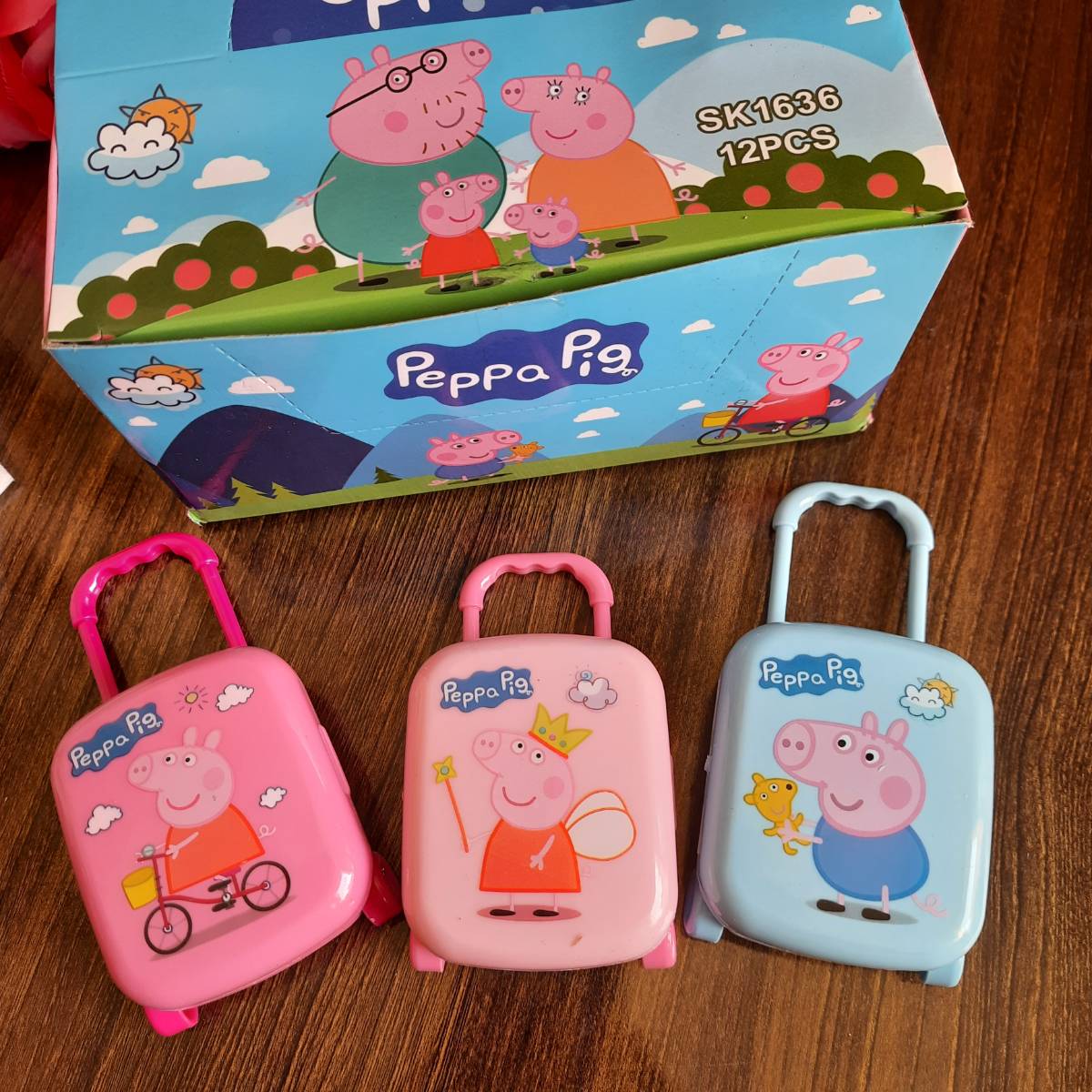 Peppa pig trolley Erasers
