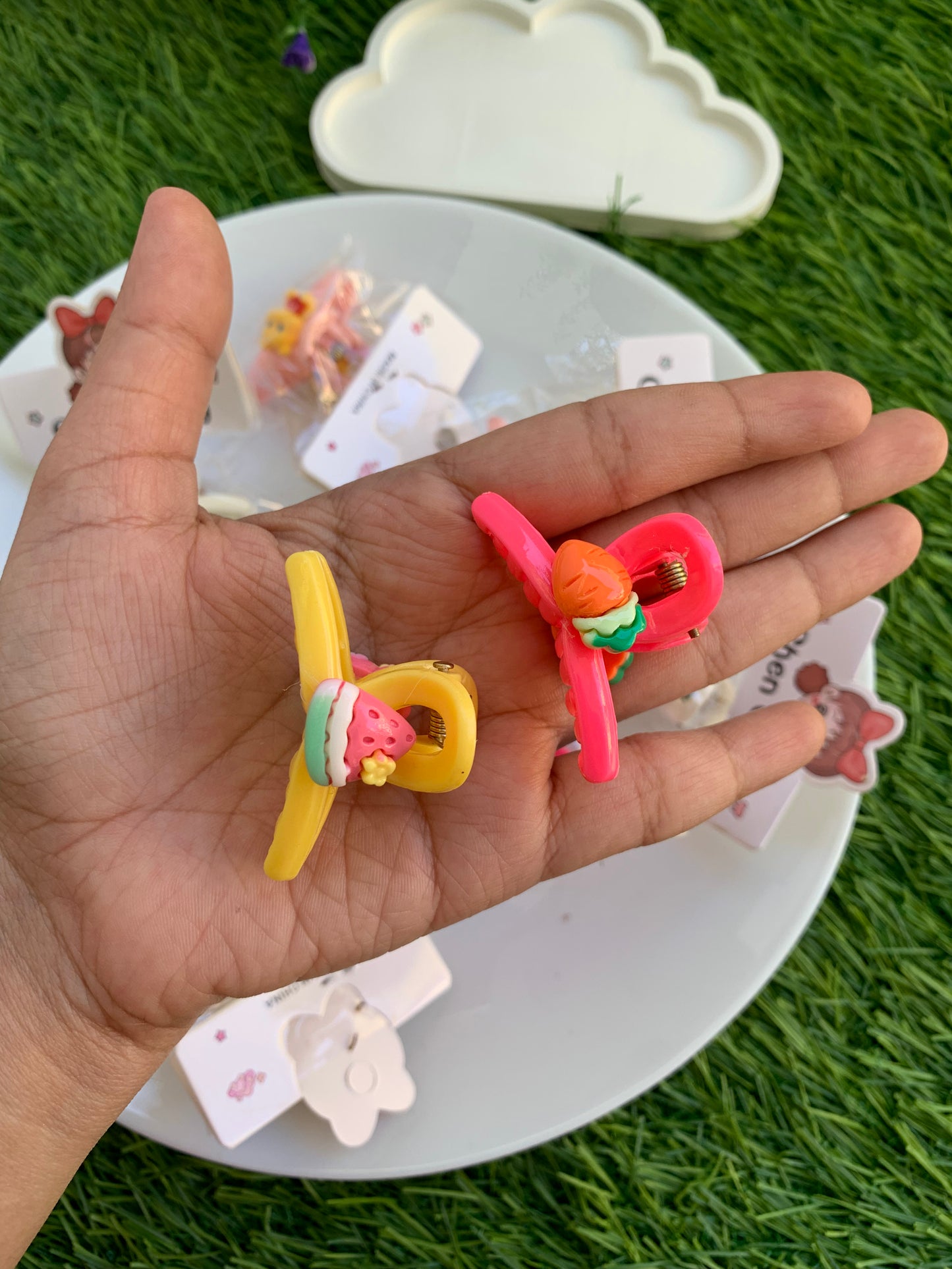 Mini Cartoon Hair Claws